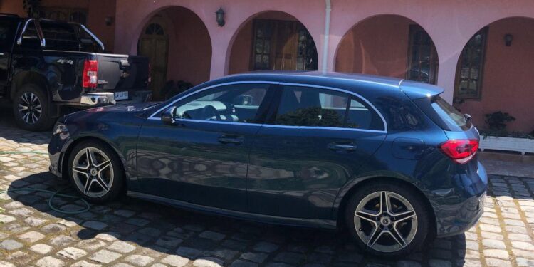 Ladrones apuñalan a un vecino para robarle su auto en San Javier.