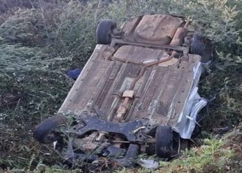 Hombre fallece tras un volcamiento de alta energía en una conocida ruta de Río Claro.