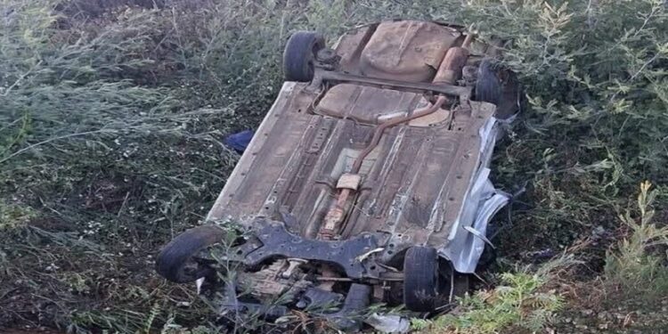 Hombre fallece tras un volcamiento de alta energía en una conocida ruta de Río Claro.