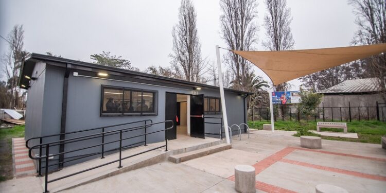 Buin: remodelan la sede social de Los Viñedos II y ya se alista la entrega a los vecinos.