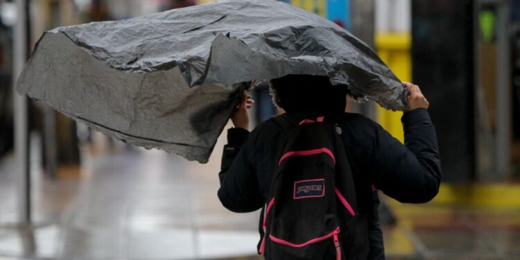 Alerta por sistema frontal en la Provincia del Biobío: ¿Cuánto tiempo más continuará la lluvia?