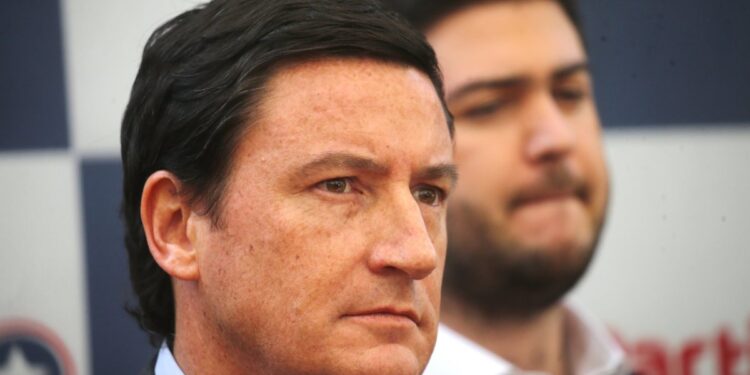 Arturo Squella excluye la posibilidad de una segunda vuelta entre postulantes de derecha.