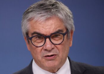 El Ministro Marcel fue víctima de clonación de su tarjeta de crédito en Chile mientras se encontraba en su gira por España.