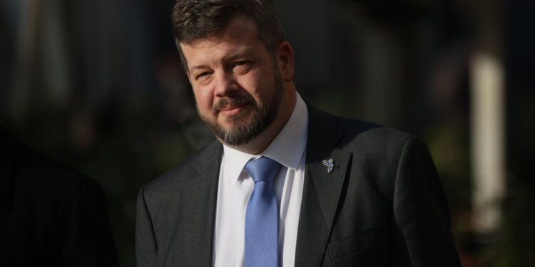 Johannes Kaiser sostiene que «sin duda» respaldaría otro golpe de Estado en Chile y que el PC «debió enfrentar la justicia».