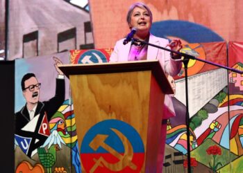 Encuesta Criteria: Jara se impone en la primera vuelta, pero no logra superar a Kast ni a Matthei en la segunda.