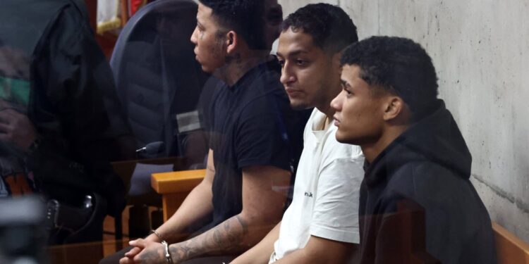 Los tres venezolanos arrestados por el sicariato de un reconocido empresario de Meiggs en Ñuñoa permanecerán en prisión preventiva.