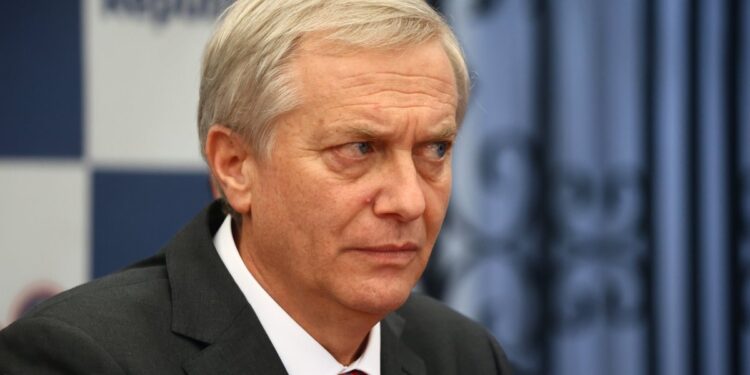 José Antonio Kast considera «inaceptable» la liberación del sicario y sostiene que es «urgente» proceder a su recaptura.