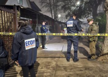 Víctima mortal sería un vecino ajeno: Un fallecido y dos heridos tras tiroteo en Renca.