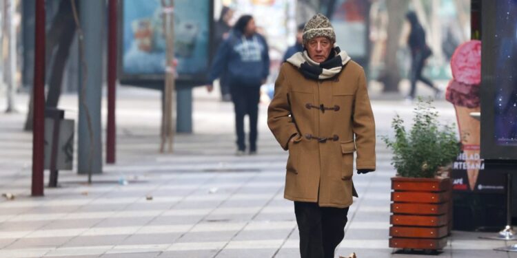 El primer mes de invierno en el Gran Santiago ha registrado las menores lluvias desde 1998, y alertan que el 2025 podría concluir con un déficit.