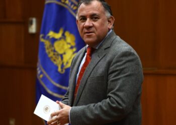 El diputado Aedo se convertirá en el primer militante de la DC en unirse al comando de Jeannette Jara.