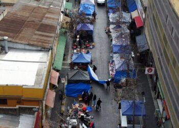 Presidente Boric sobre el operativo en Barrio Meiggs contra el comercio ilegal: «El Estado de derecho se aplica en todas partes».