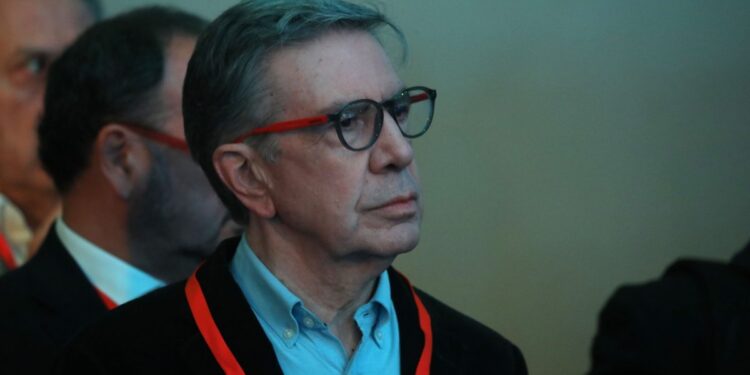 Joaquín Lavín destaca la campaña de Jeannette Jara y advierte sobre el reto de asegurar la continuidad.