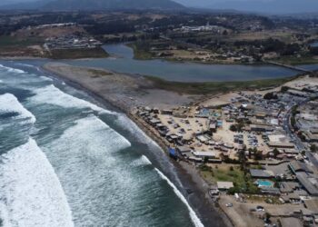 SHOA emite Estado de Alerta en la región de Valparaíso debido a la amenaza de un tsunami: infórmese sobre el horario de llegada de las primeras olas.
