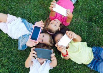 Niños siempre en línea: ¿Cómo apoyarlos?