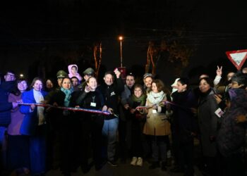 Gobernador Orrego y alcalde de Pudahuel dan el vamos a renovado tramo del Canal Ortuzano.