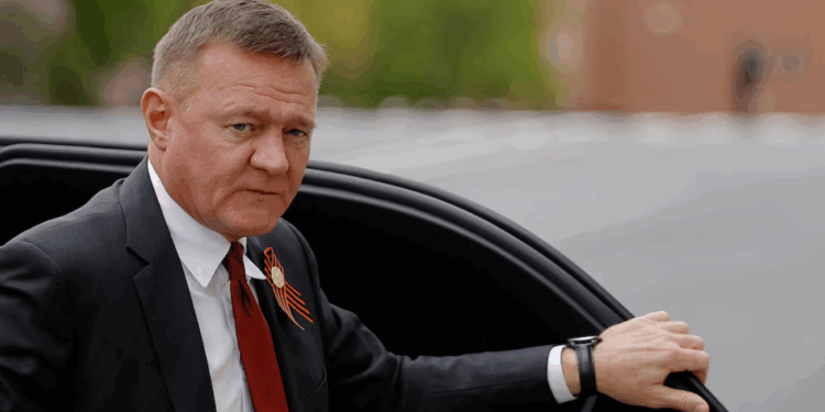 Encontraron muerto al exministro de Transporte de Rusia, Roman Starovoit, pocas horas después de su destitución por Putin.