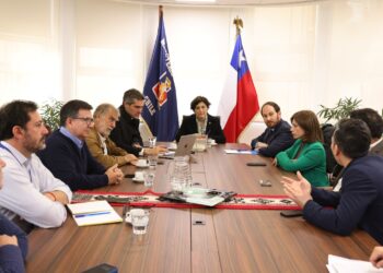 Gobierno se compromete a definir el terreno para el nuevo hospital en el sector norte de la RM.