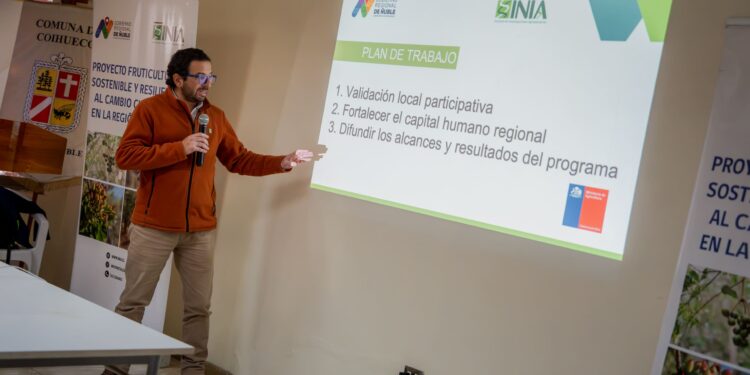 Proyecto de Fruticultura Sostenible contará con giras internacionales y Postítulo 