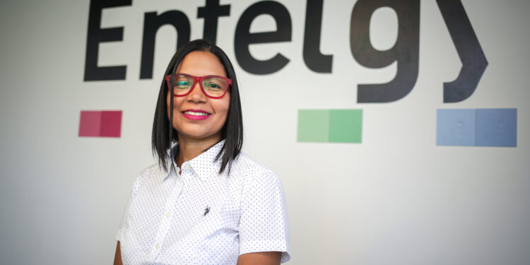 Fábricas de desarrollo aumentan la competitividad en un 35%