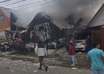 Explosión de gas en Temuco causa una muerte y daña ocho viviendas.