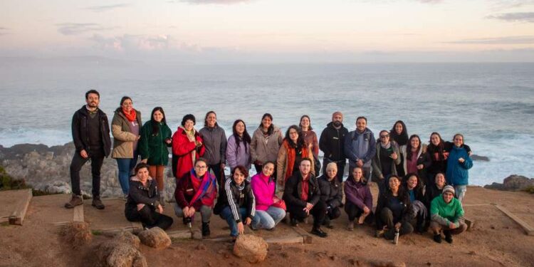 Capacitan a profe sobre arrecifes marinos.