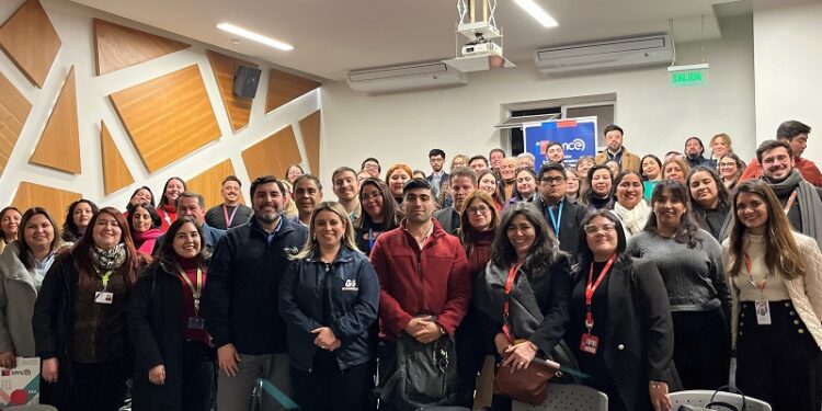 San Bernardo, Buin y Paine se dan cita en encuentro de OTEC municipales organizado por Sence.