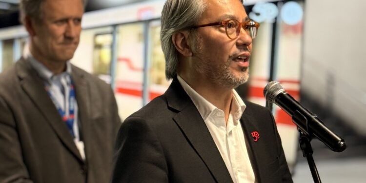 Metro comenzó a instalar las puertas de andén en la línea 1.