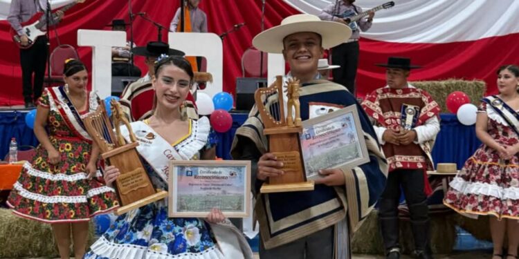 Desde Mulchén hacia el norte de Chile, jóvenes talentos del Biobío representarán la cueca en Calama.