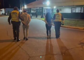 Detenida pareja de extranjeros por narcotráfico en Cabrero.