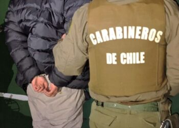 Sujeto detenido tras intentar atropellar a Carabineros y huir en Los Ángeles.