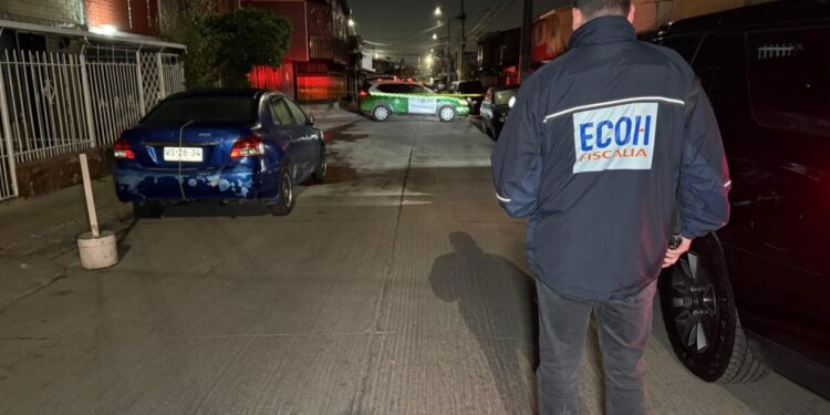 Tiroteo desde un vehículo causa un muerto y un herido en la calle de La Pintana.