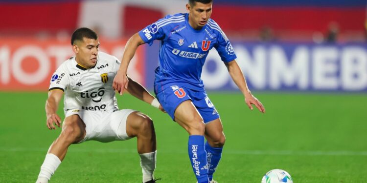 La U le gana con carácter al Guaraní de Paraguay en la Copa Sudamericana.