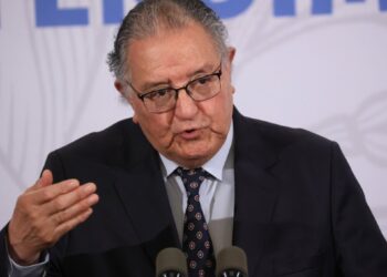 Huenchumilla asume como Presidente de la DC: ‘Hemos tomado una decisión democrática tras un extenso debate’