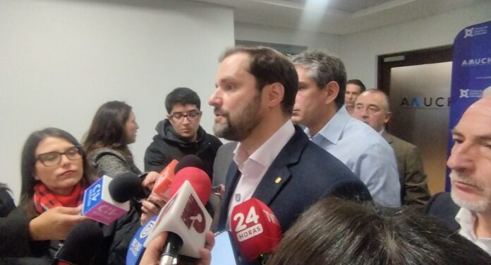 Alcaldes de la AMUCH proponen nueva forma de cobrar contribuciones