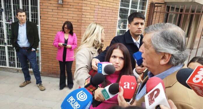 Reacciones políticas por el apoyo de la DC a Jeannette Jara.