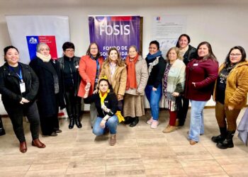 Mujeres de Villa Francia mejorarán su educación financiera gracias al apoyo del FOSIS.