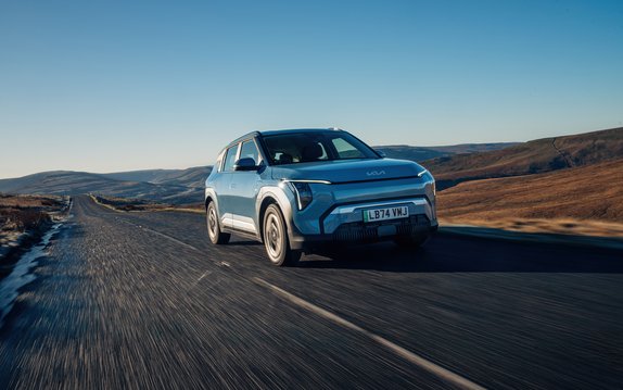 Kia EV3 consigue la mejor calificación en asistencia de conducción.