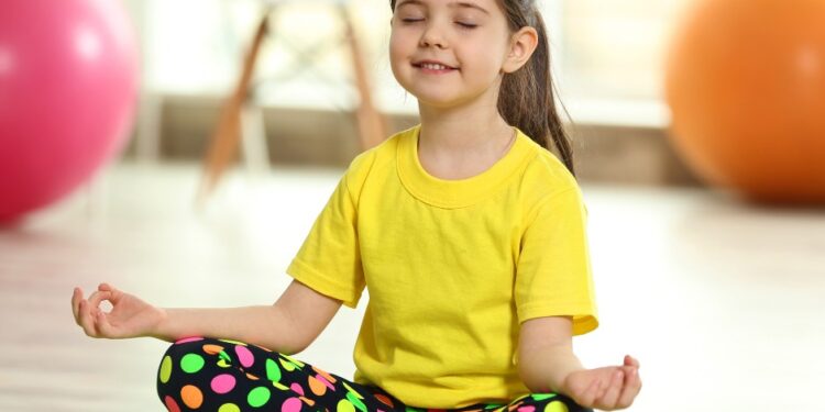 Hospital Roberto del Río impulsa la salud integral de los niñ@s.