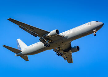 Narcotráfico en la FACh: descubren ketamina en un vuelo oficial con posible conexión al Tren de Aragua.