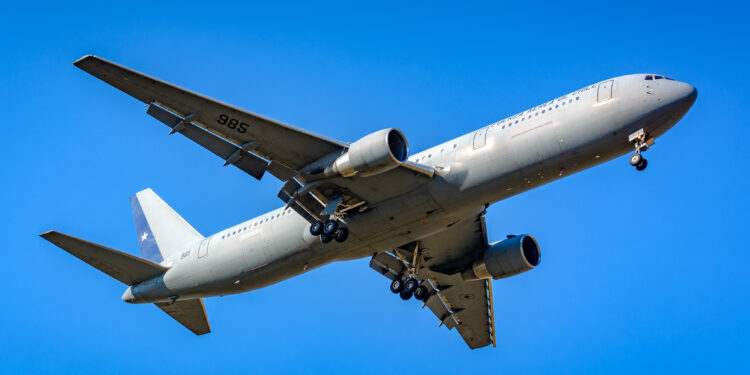 Narcotráfico en la FACh: descubren ketamina en un vuelo oficial con posible conexión al Tren de Aragua.