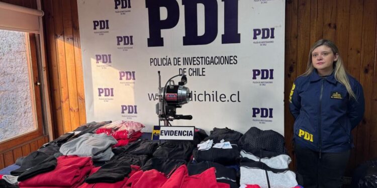 Se confiscan alrededor de dos mil artículos de marca falsificados valorados en $224 millones.