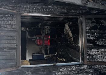 Fiscalía investiga a un hombre por haber incendiado la casa de su padre, provocándole graves quemaduras en Mariquina.