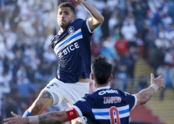 Universidad Católica dominó a un Colo Colo tímido: los cruzados se llevaron el clásico 187.