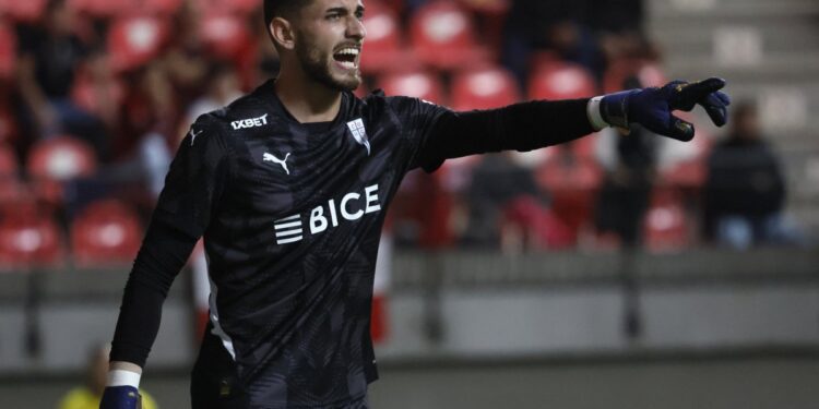 Thomas Gillier explicó su decisión de abandonar la U. Católica: «Me presentan un proyecto sólido y bien definido».