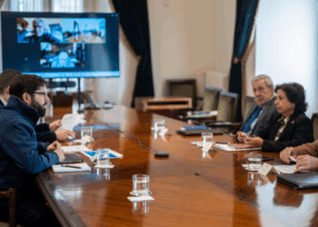 Presidente Boric reúne a expertos y al sector privado para enfrentar el arancel al cobre que impuso Trump.