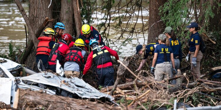 Las inundaciones en Texas ya han cobrado la vida de más de un centenar de personas.
