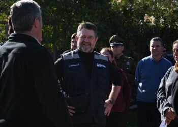 Nueva terminal de buses eléctricos y parque en Pirque