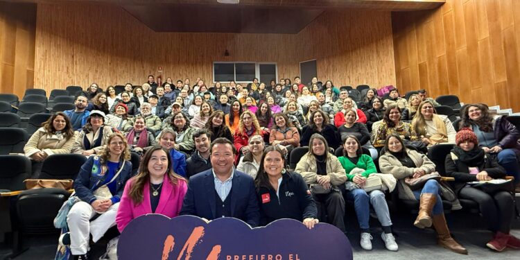 Emprendedores de la región del Maule reciben formación en Gestión Financiera gracias a la Escuela de Emprendimiento Prefiero el Maule UCM.