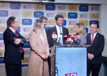 En la Oposición, tampoco hay ganas de hacer una lista única de candidatos al Parlamento.