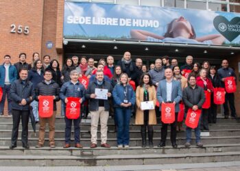 Santo Tomás Talca recibe certificación como sede completamente libre de humo.